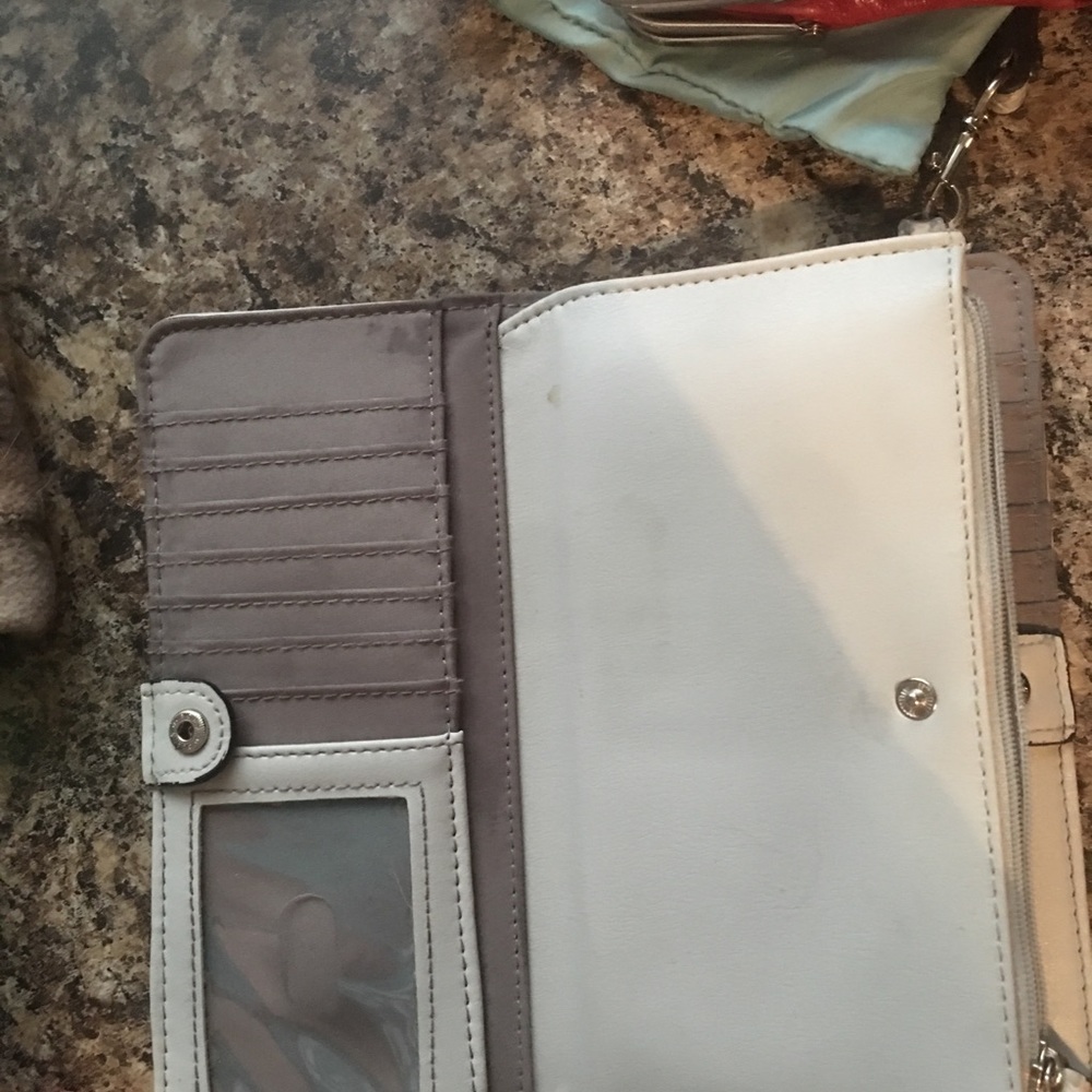 Wallet - Picture 2 of 3